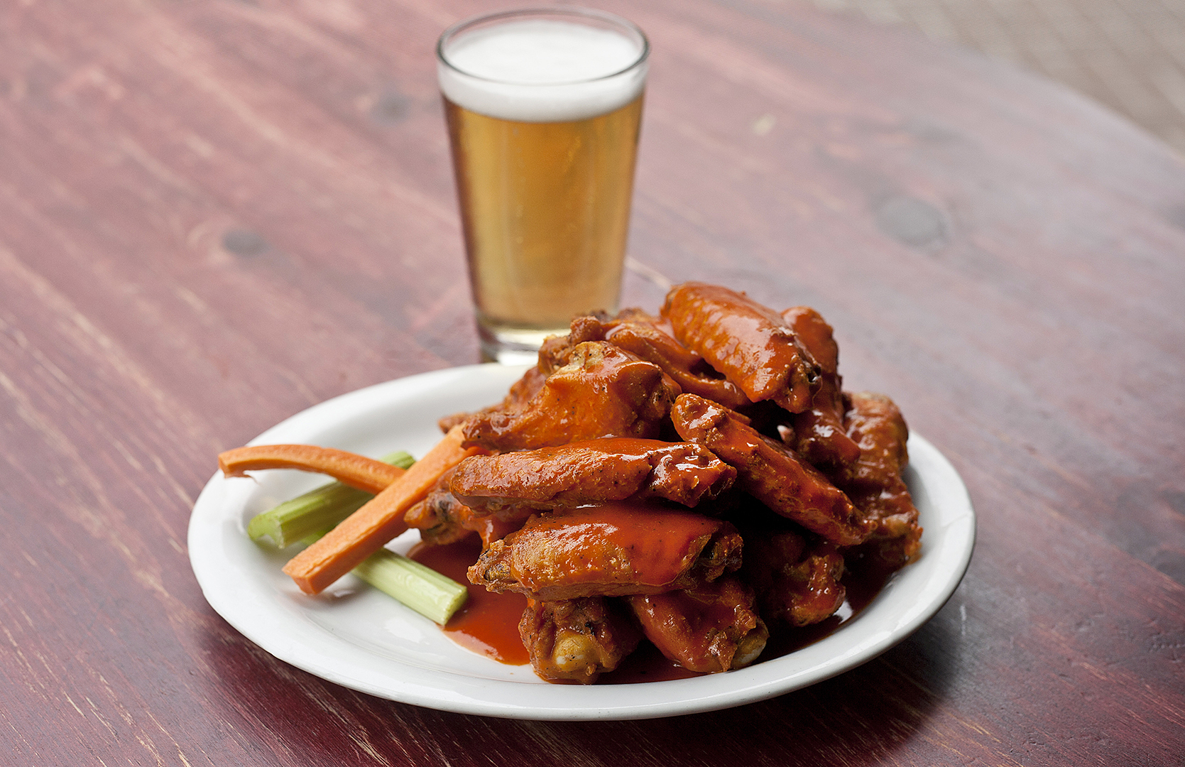 taste & thirst - Wings & Beer